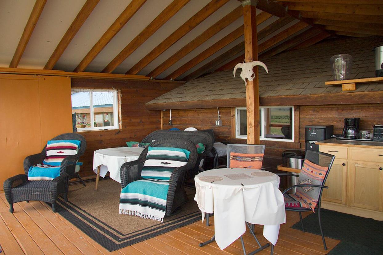 Lodgepole Gallery Браунинг Екстериор снимка